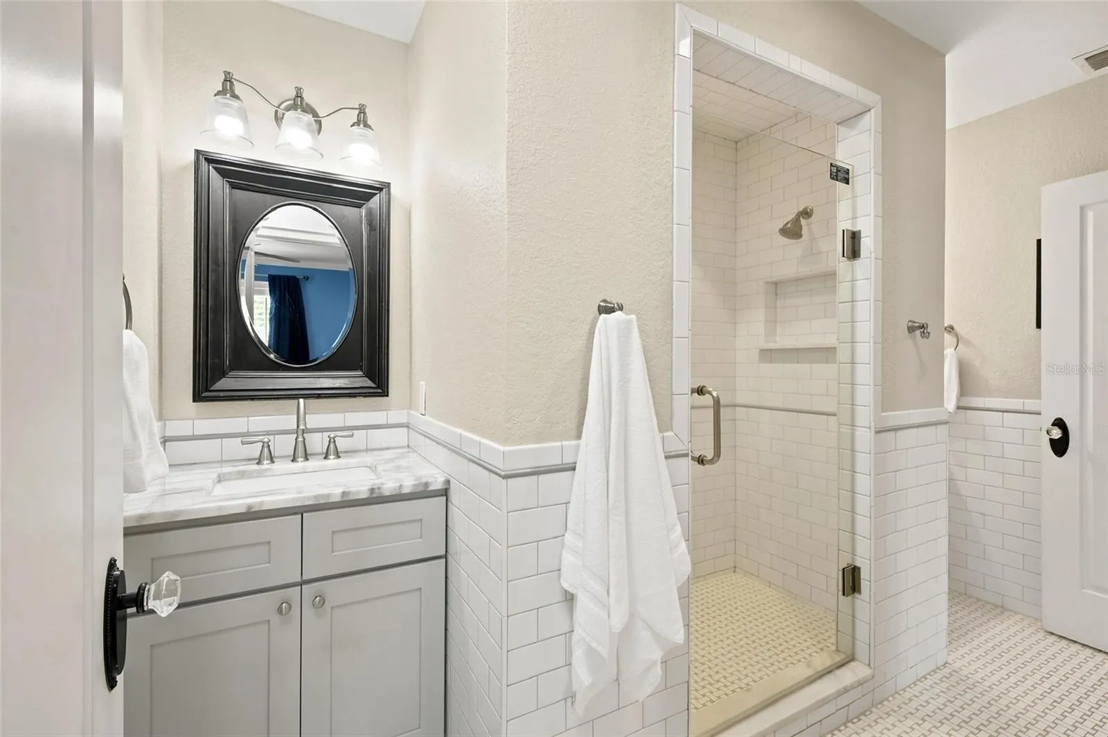 Jack-and-Jill-Style Bath with Walk-In Shower