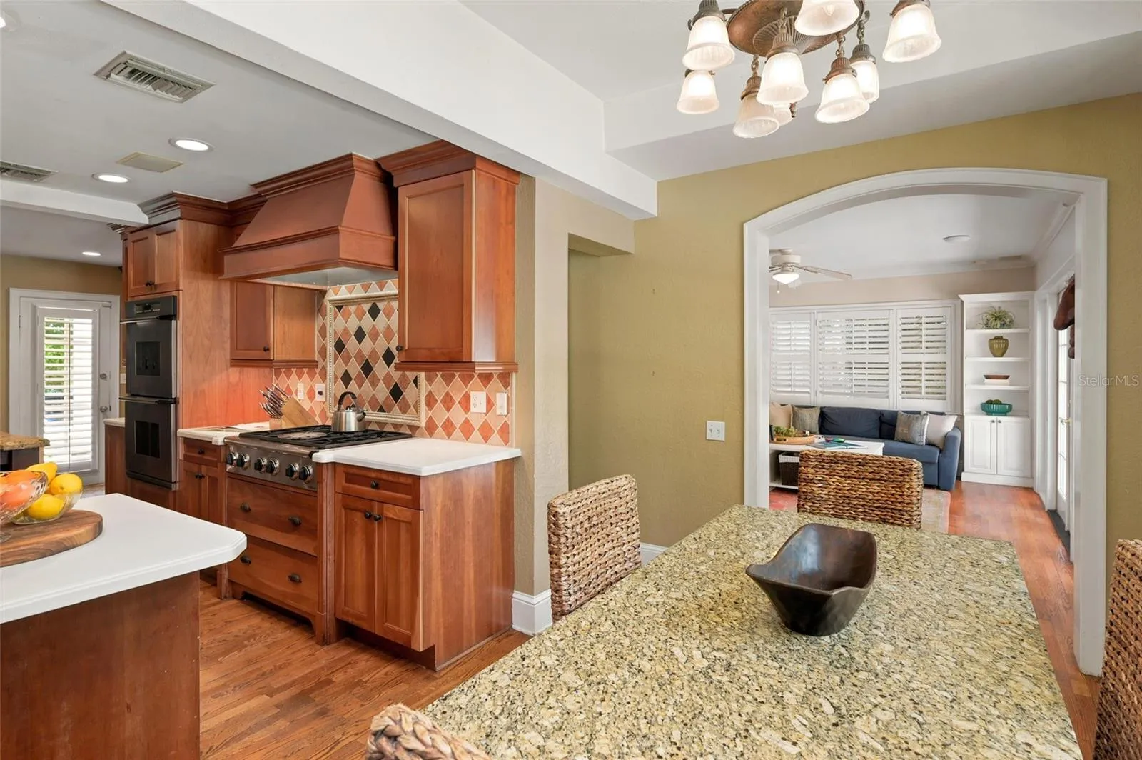 Kitchen &amp; Casual Dining also Flows Easily to Family Room