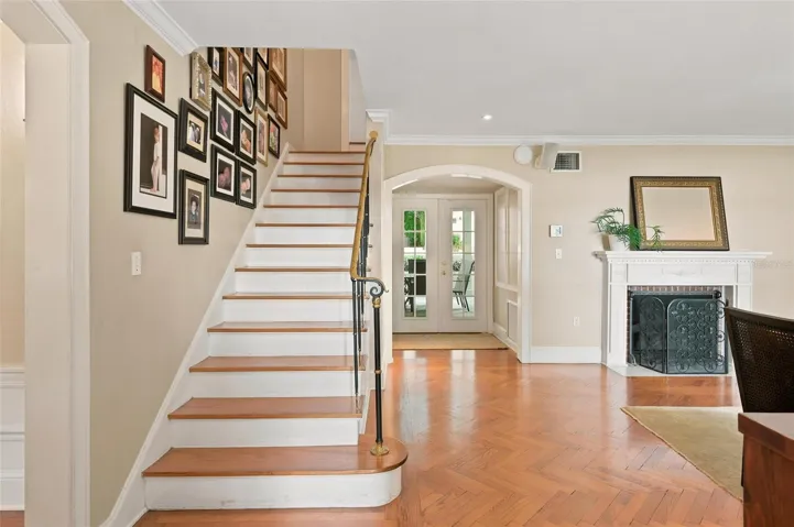 Foyer &amp; Living Room – Classic Architectural Details