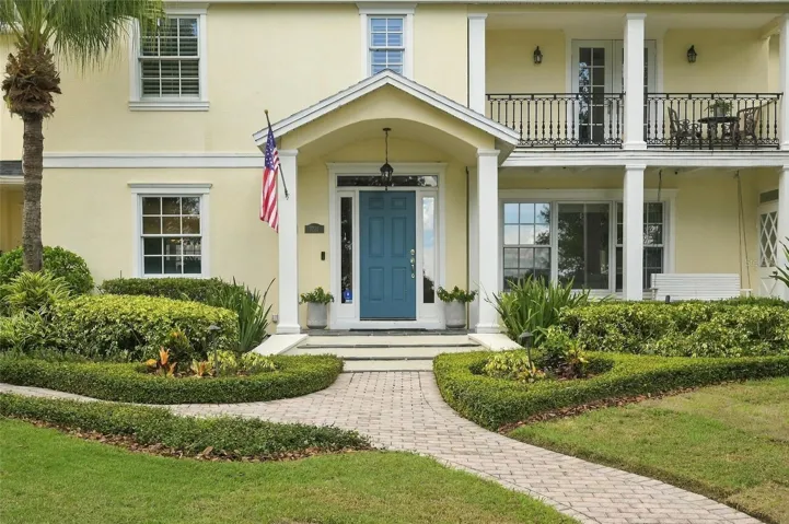 Front Entry – Classic Colonial Architecture