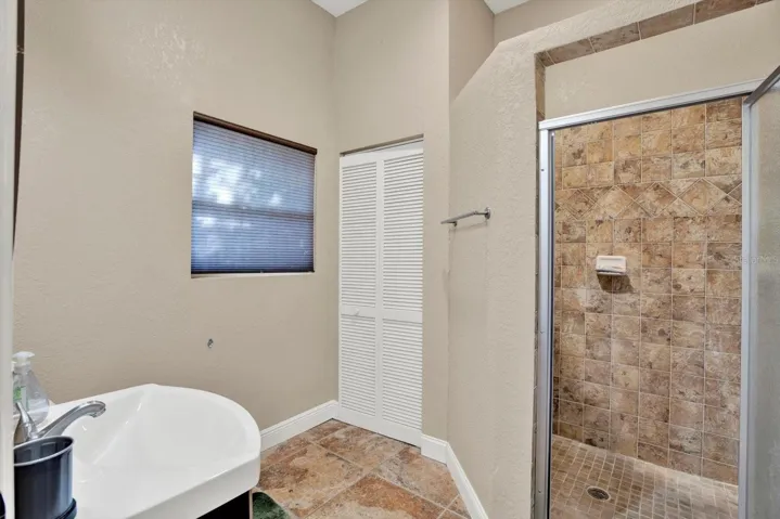 Casita/Guest house bathroom