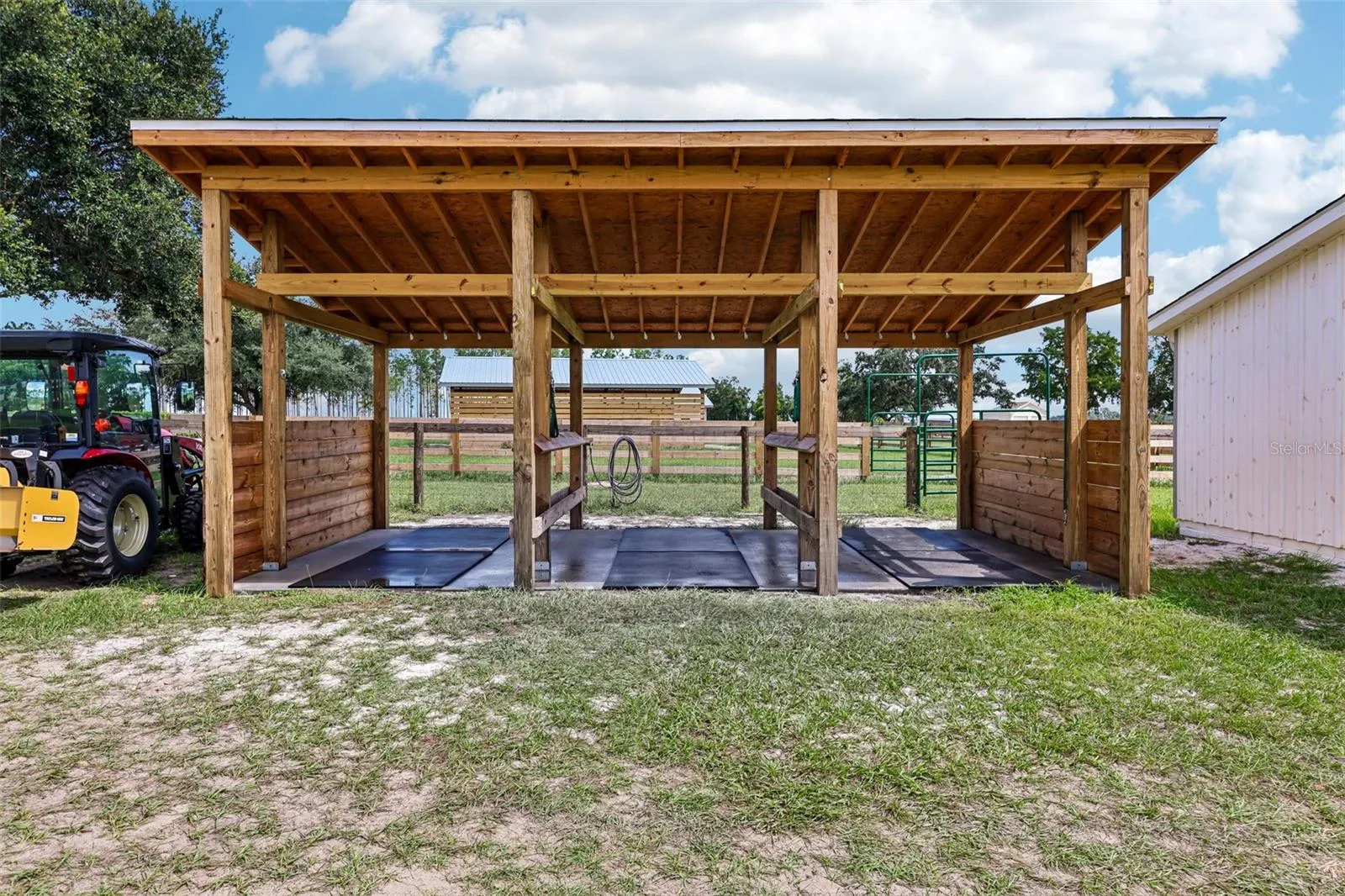 12x24 Wash Rack with 8' bays.