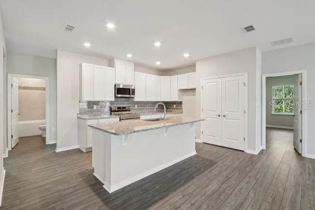Model home - actual features may vary.