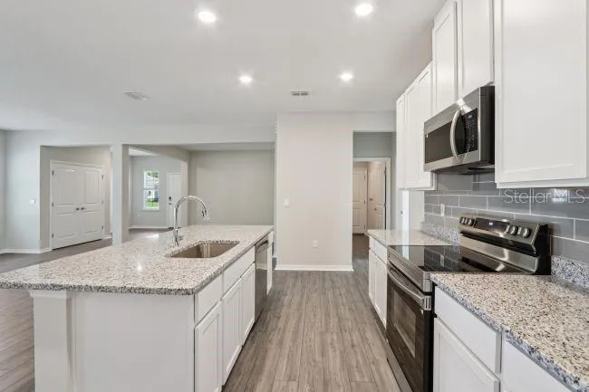 Model home - actual features may vary.