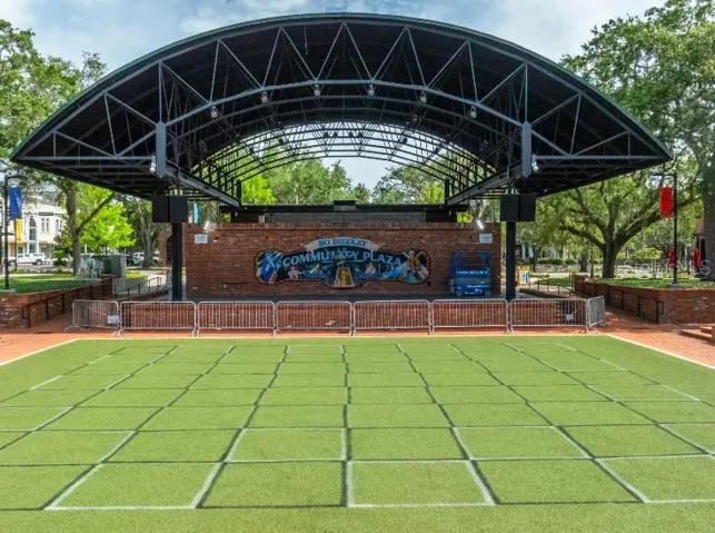 Bo Diddley Plaza in Downtown Gainesville - Free Friday night entertainment &amp; concerts!