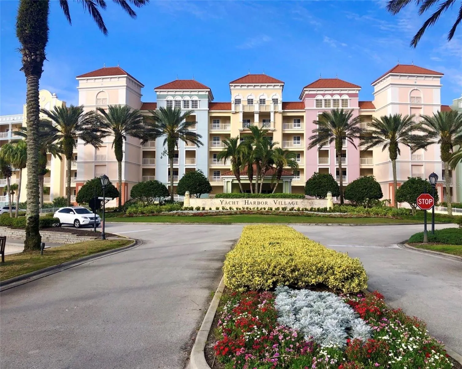 YACHT HARBOR VILLAGE – COASTAL ARCHITECTURE AND COMMUNITY SETTING
