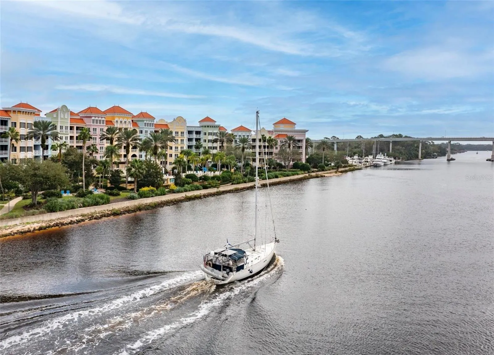 BOATING ON THE INTRACOASTAL WATERWAY