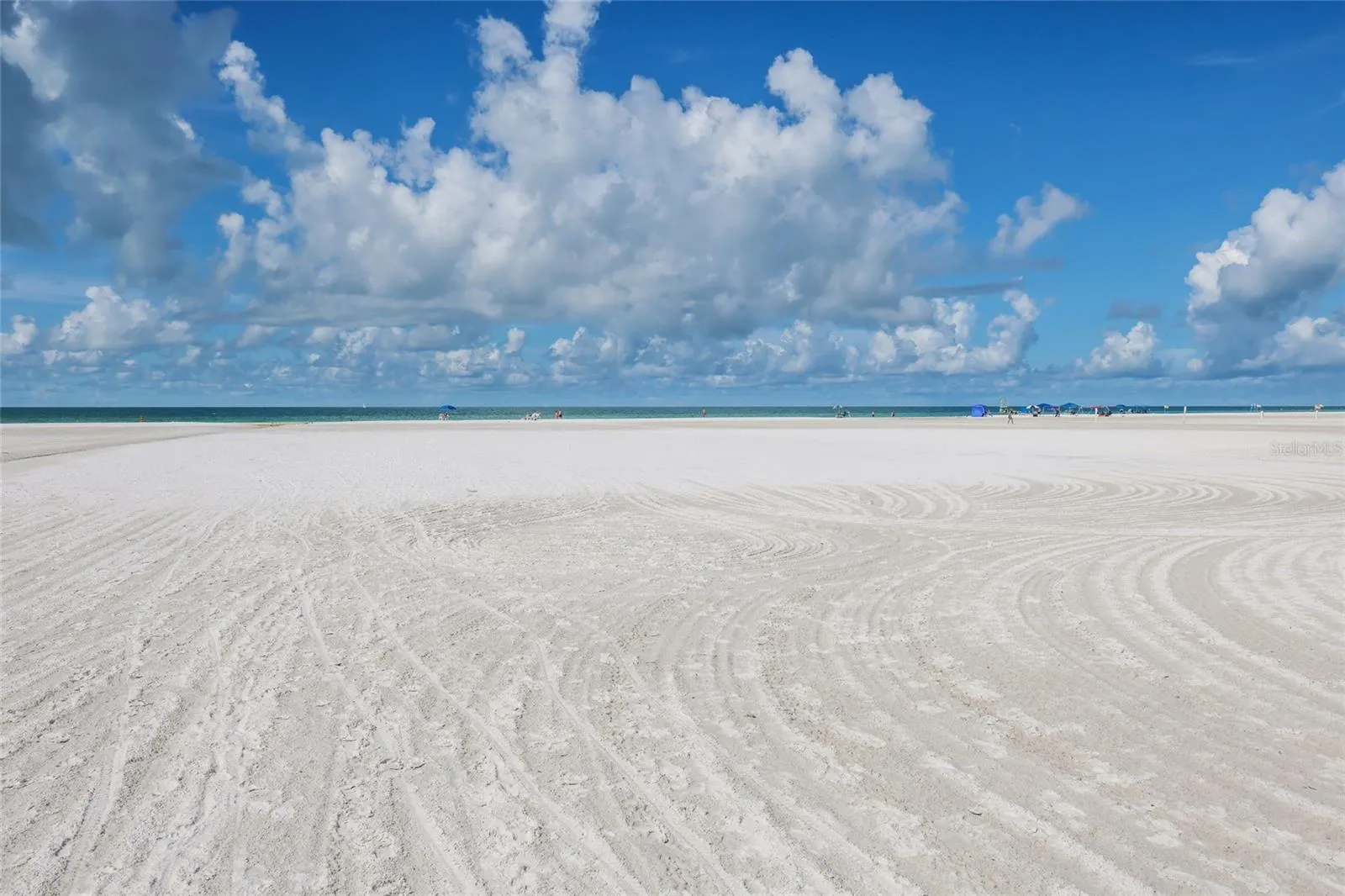 Wide sandy beach!