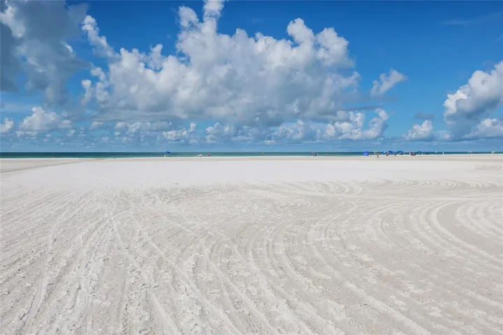Wide sandy beach!
