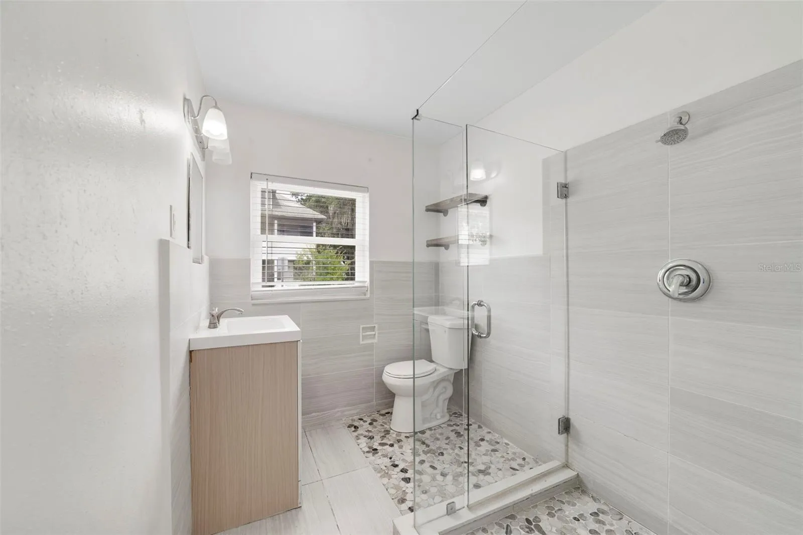 Unit 526 - Updated full bath.