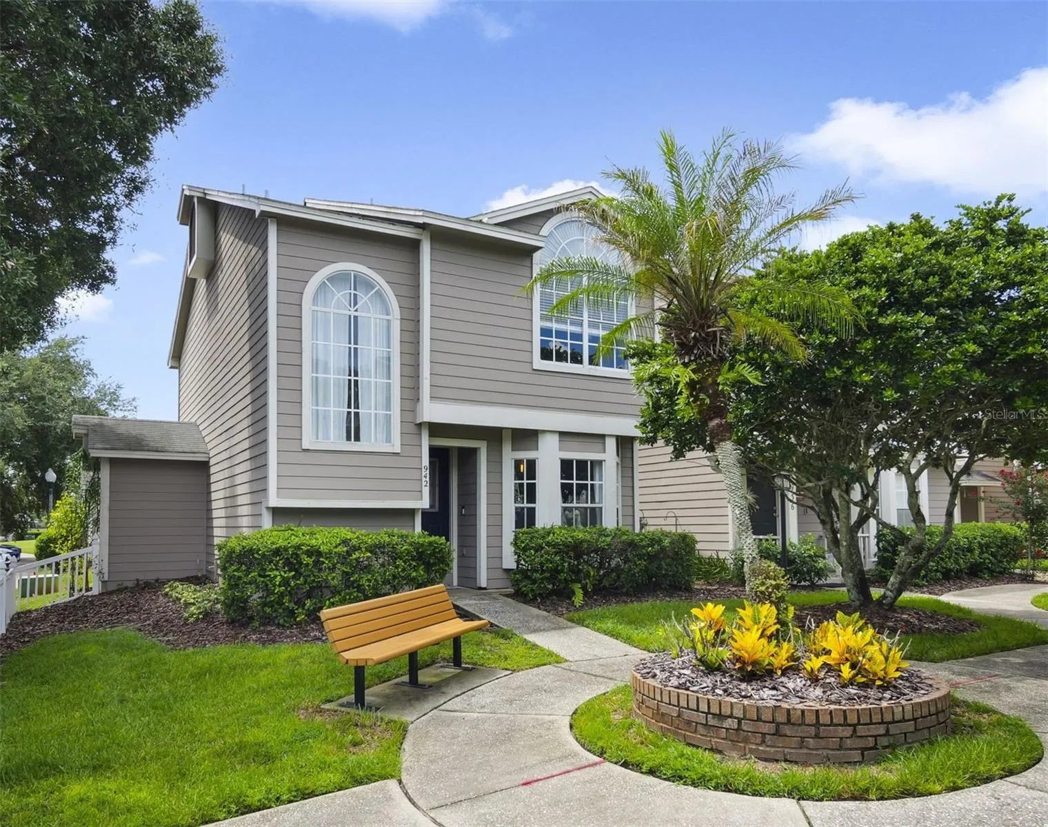 This charming 3-bedroom, 2.5-bath townhome-style condo offers the space and feel of a townhome with the convenience of condo living in the heart of East Orlando!