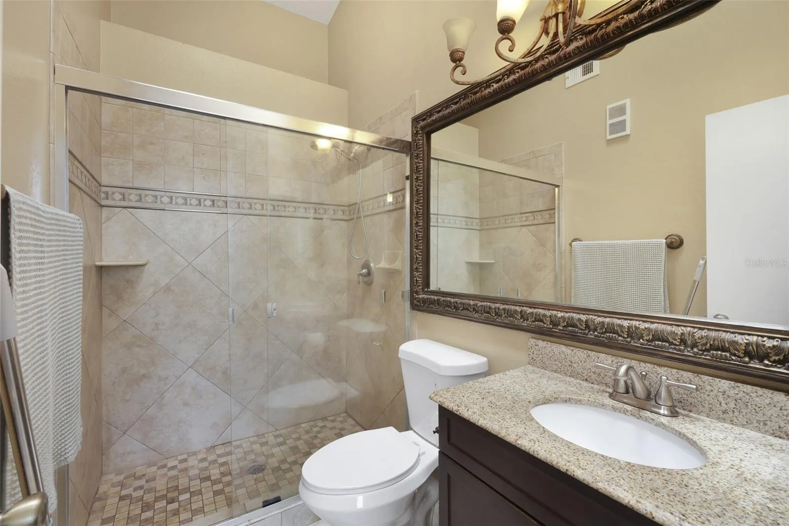 Primary en-suite bath.