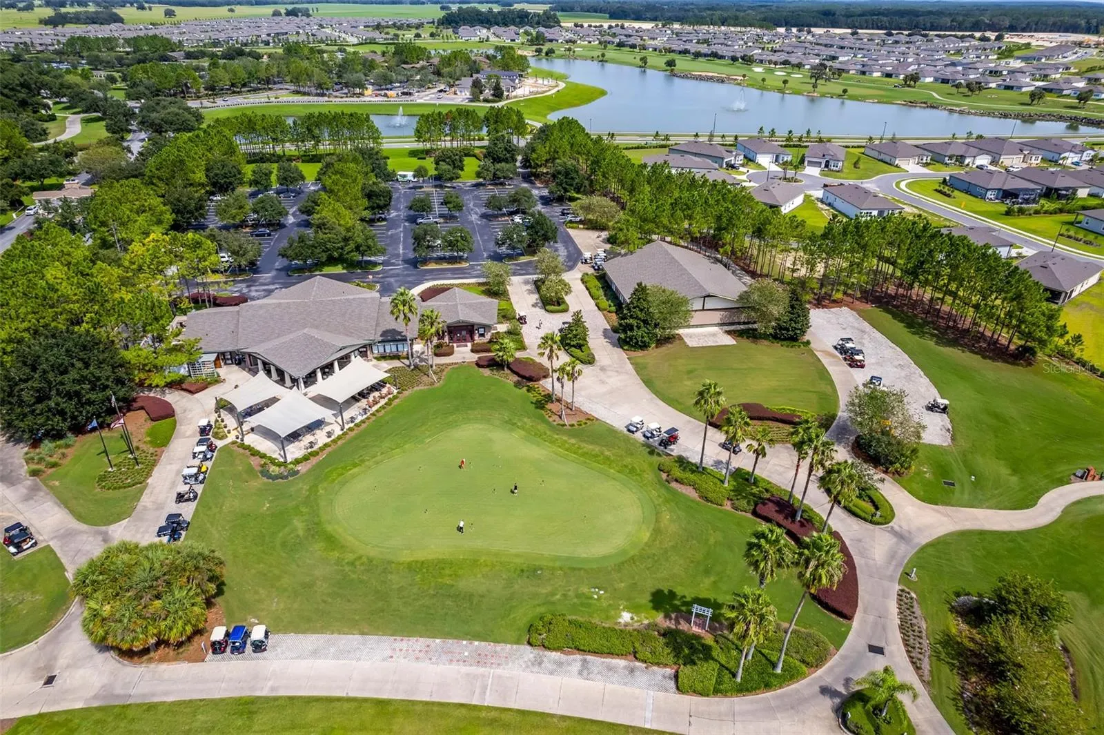 Stone Creek Golf Course Pro Shop, Grille Restaurant, Putting Green