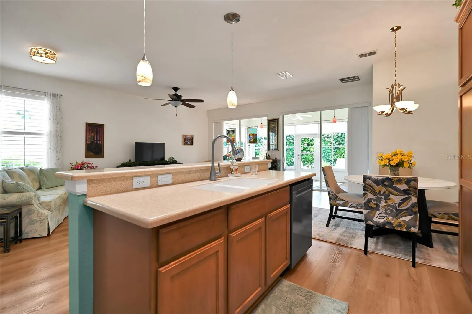 Kitchen Island & Dinette Area