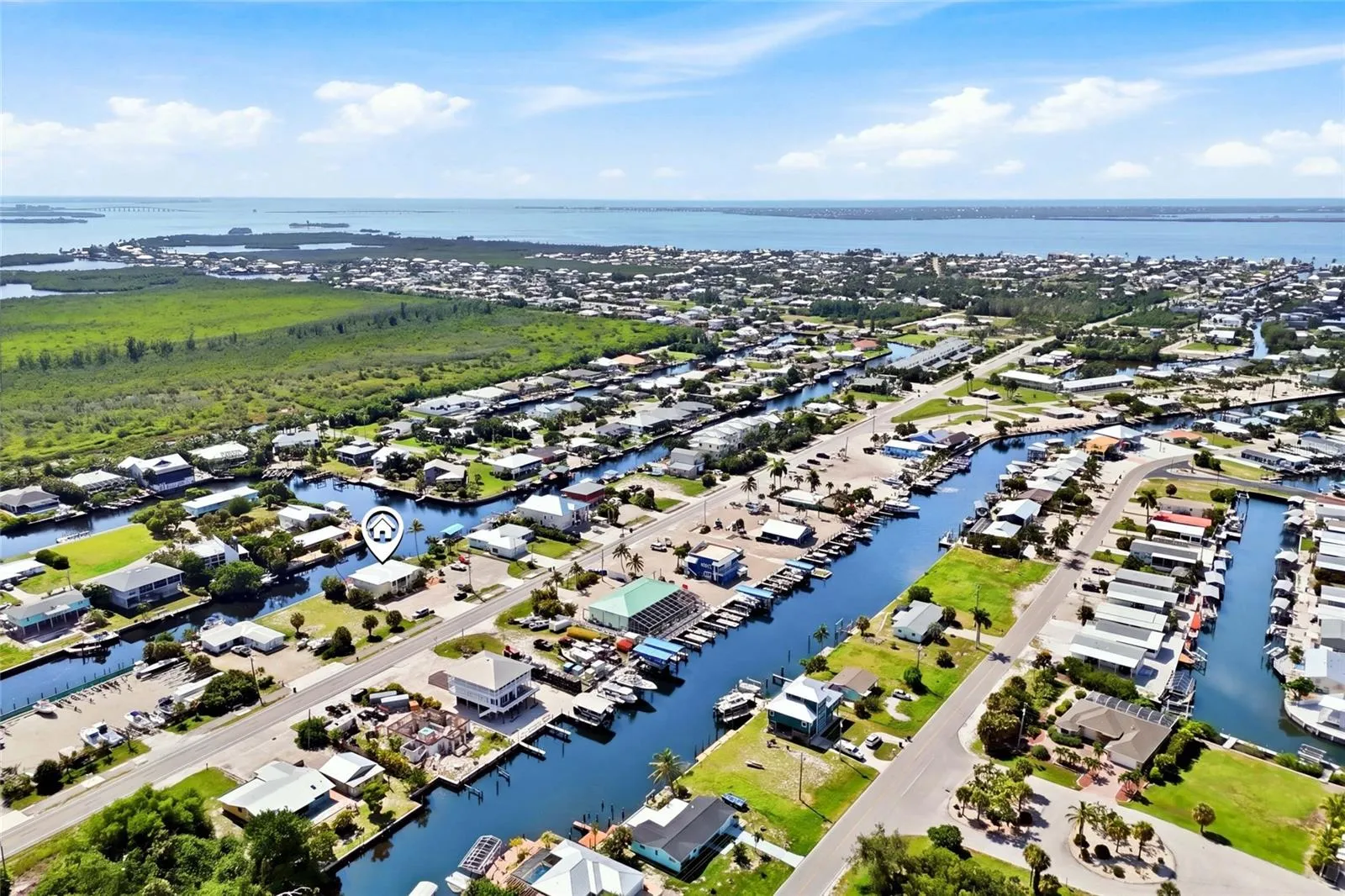 oaters will appreciate the direct Gulf access with no bridges, making it easy to head out for a day of fishing, cruising, or exploring the surrounding islands.