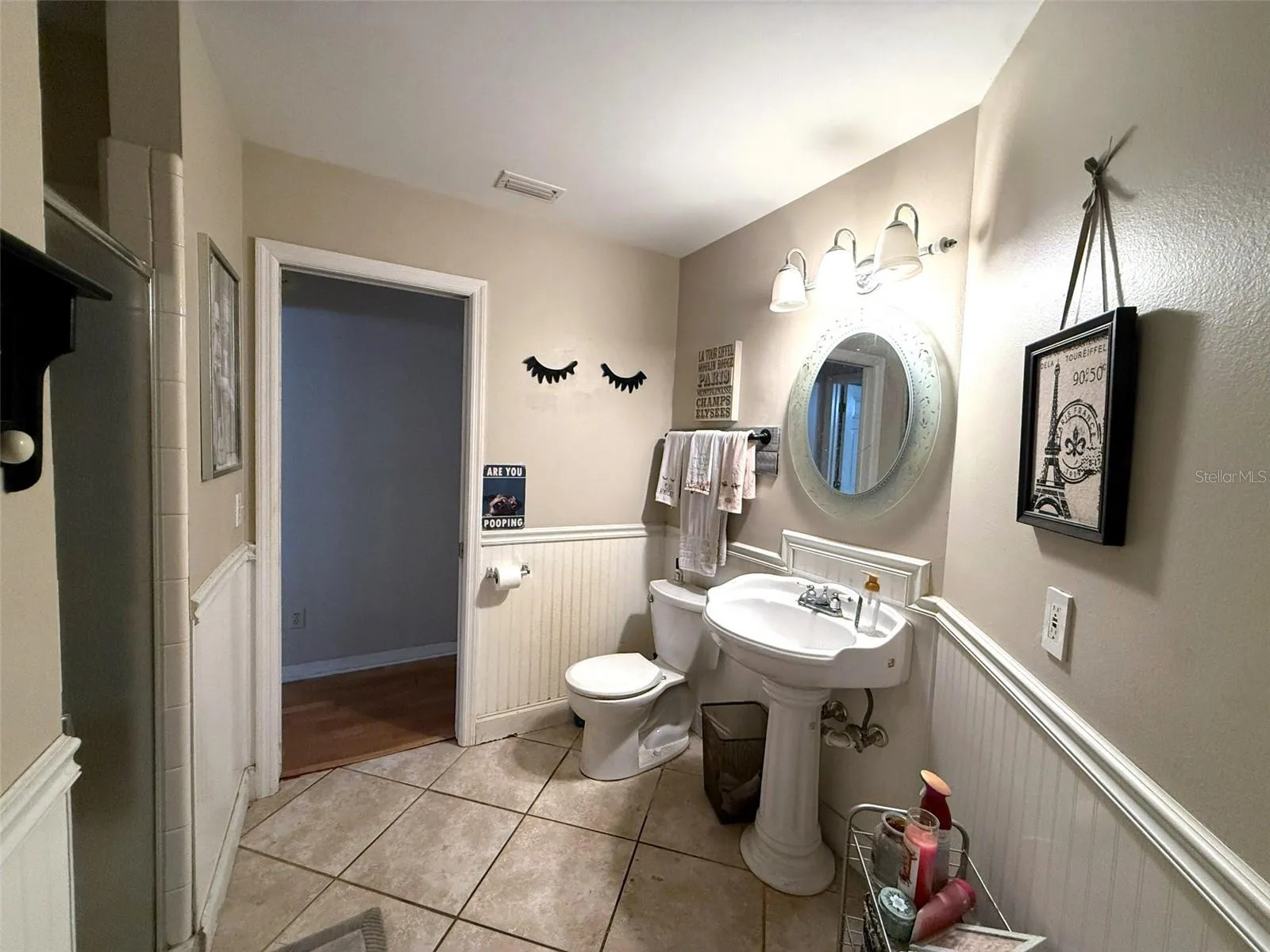 2nd bathroom