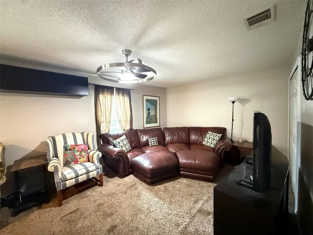 3rd bedroom/Den with french doors to the lanai