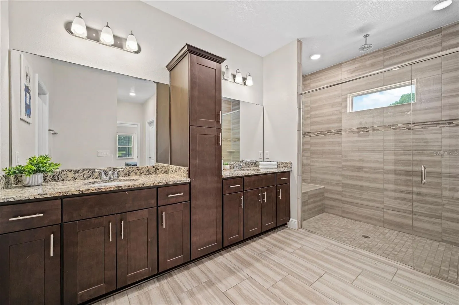 Owner's bath