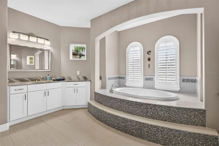 Ensuite Bath