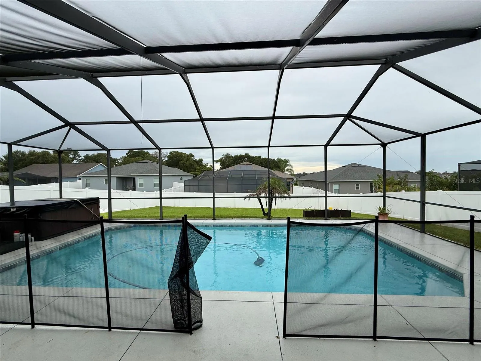 Pool with child safety fence