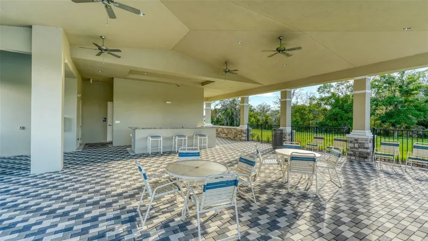 Bella Lago Club House outdoors.