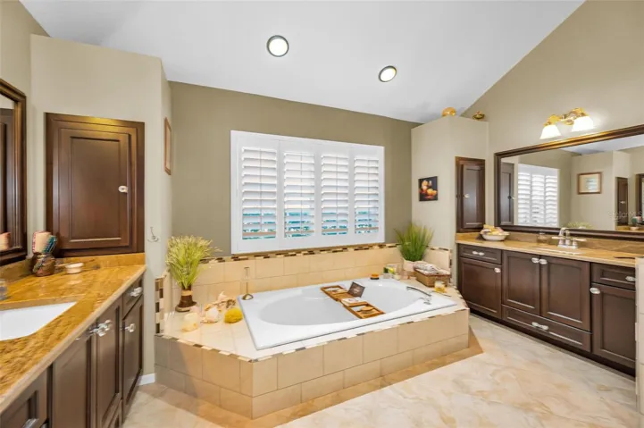 Primary Suite Bath- Dual Vanities