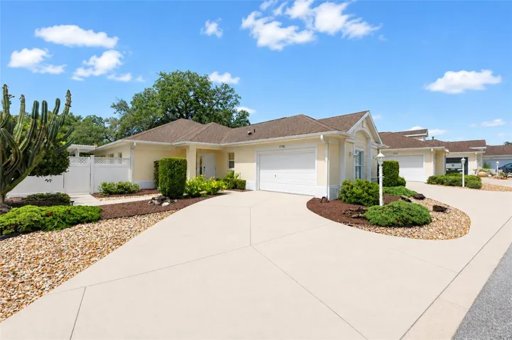 Welcome to 17198 SE 84th Knight Ave!