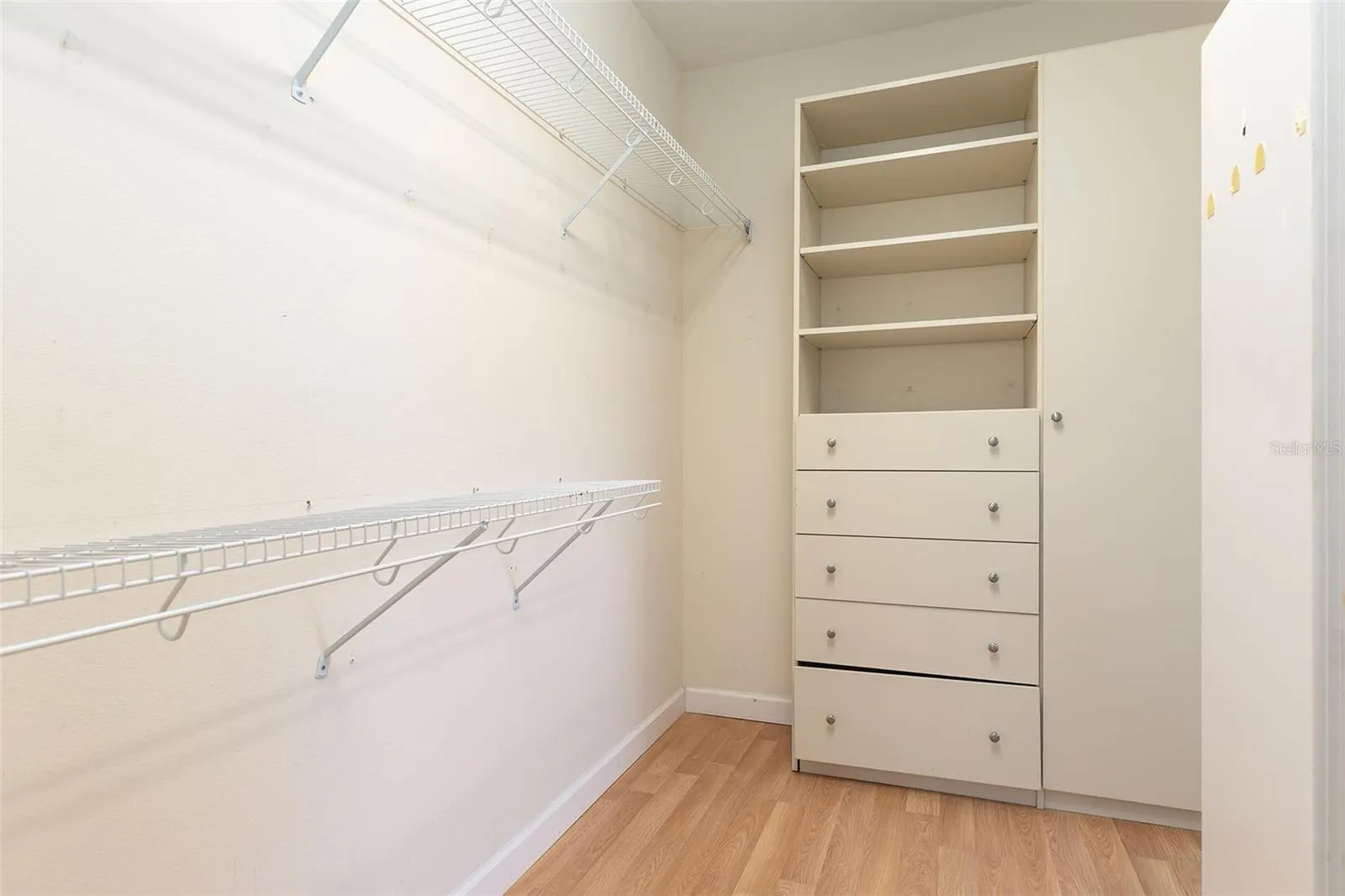 Primary Suite - Closet