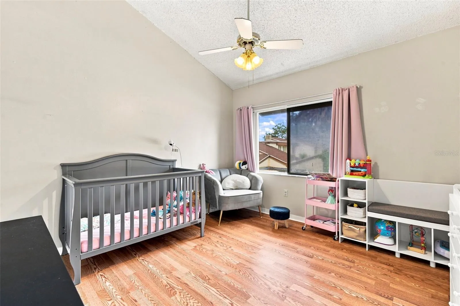 3rd Bedroom also has vaulted ceilings.