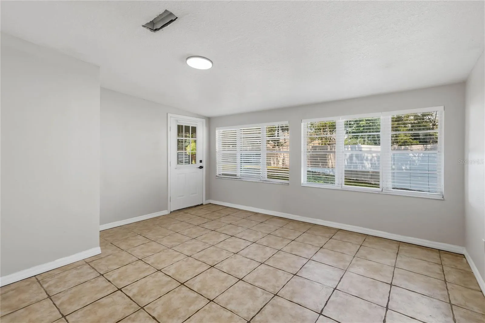 Office/Additional Bedroom