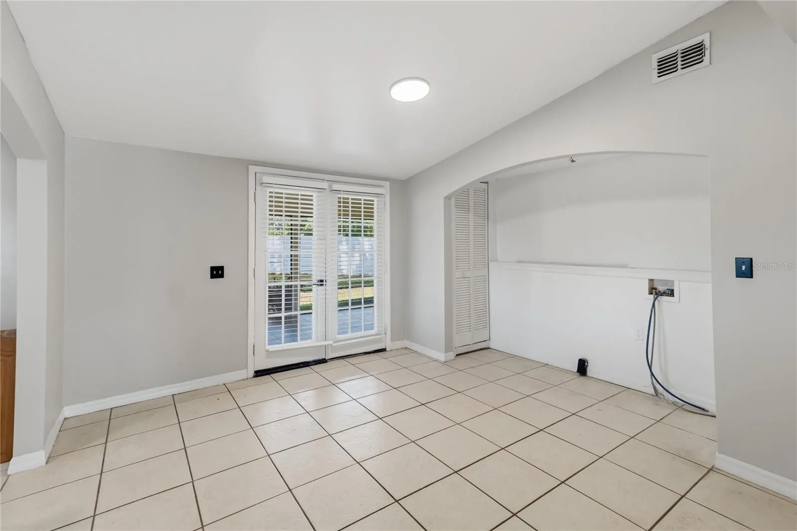 Laundry Area/Additional Bedroom/Possible Rental