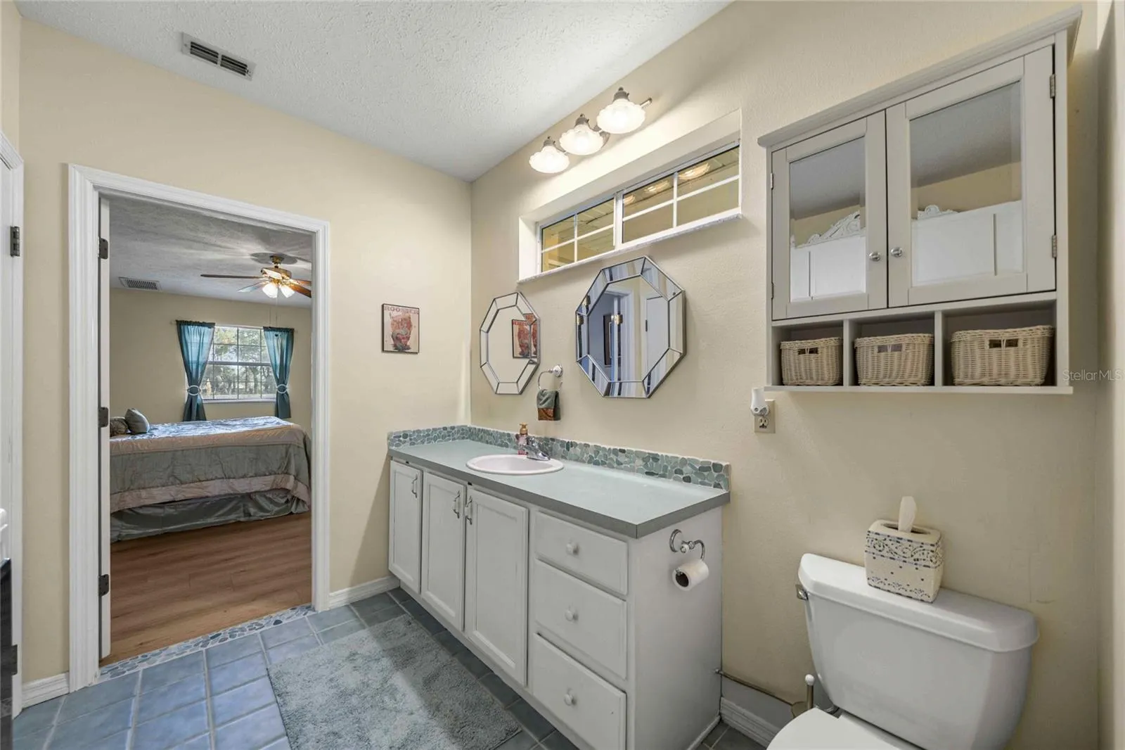 Guest House Bathroom