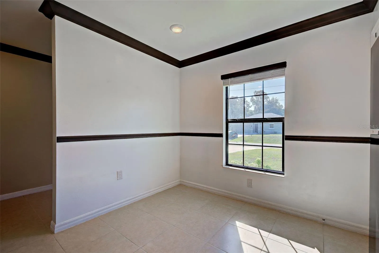 Casual Dining Area