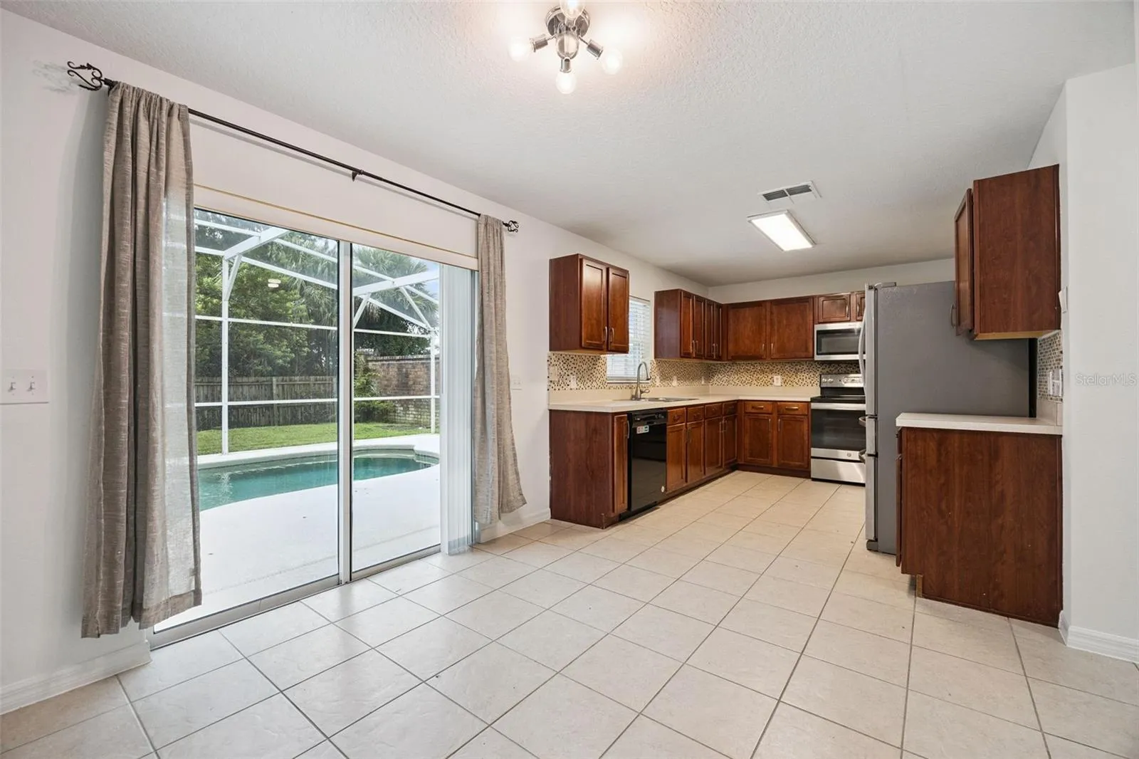 Kitchen Breakfast Area