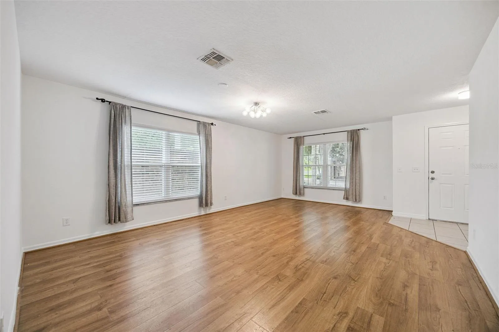 Dining Room/ Living Room