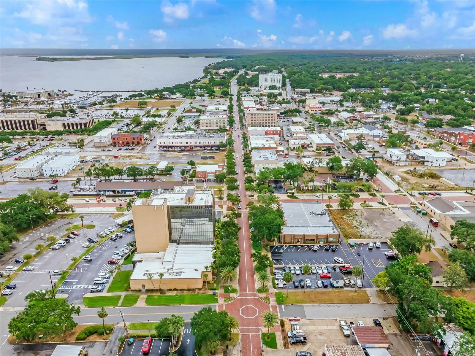 Historic Downtown Sanford/ Lake Monroe