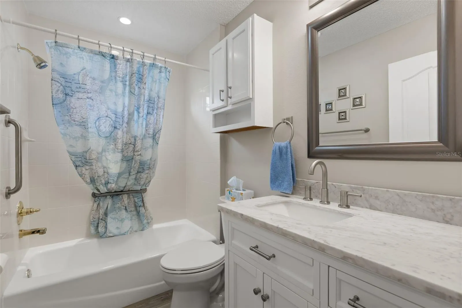 2nd Bathroom