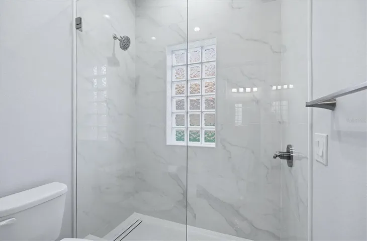 Jack &amp; Jill bath