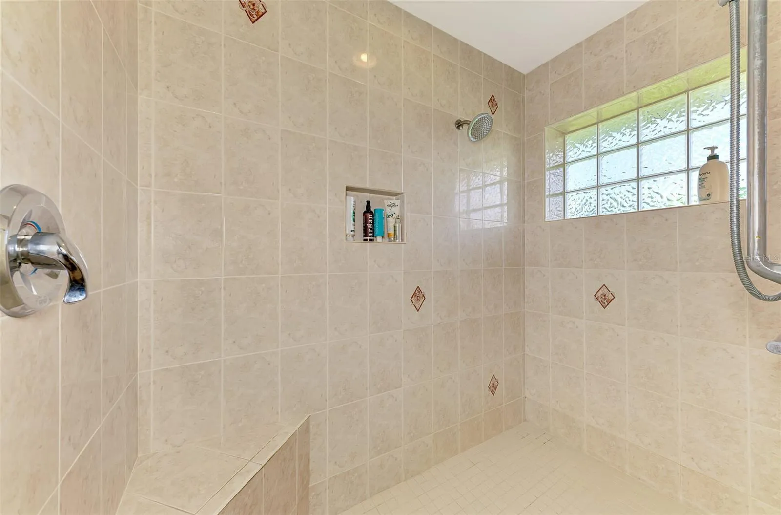 Shower seat