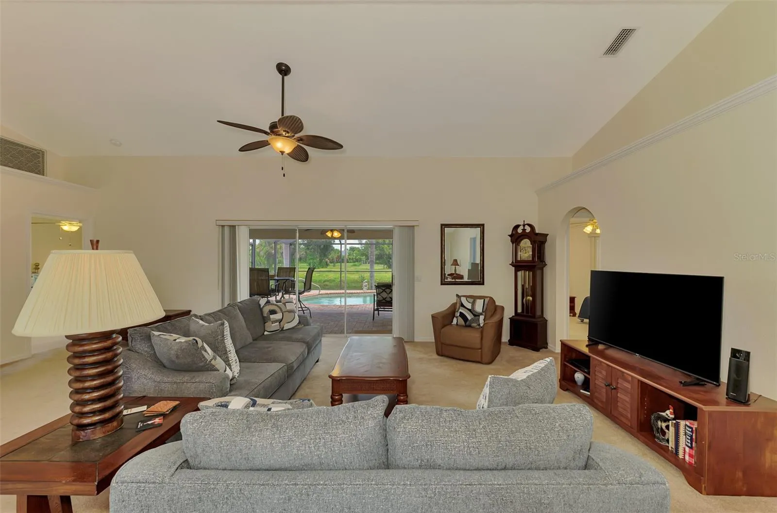 Living space to view outdoor space