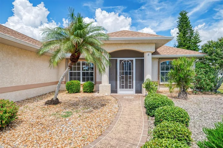 Covered and screened entry way