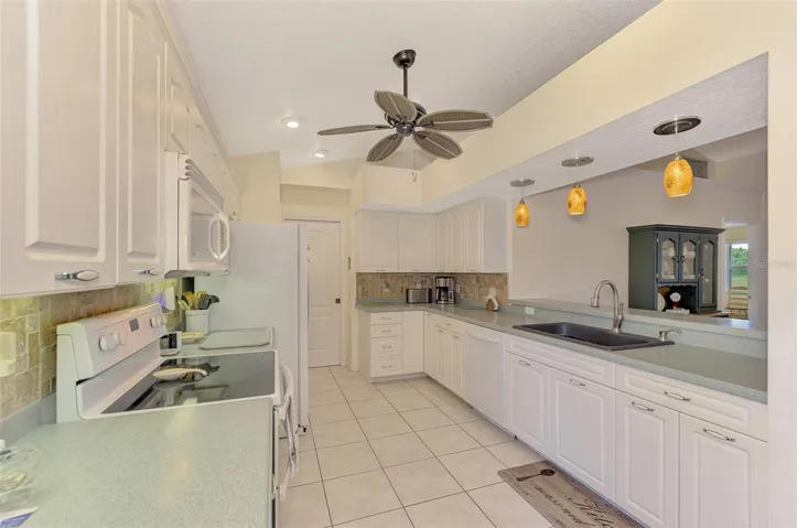 Plenty of cabinet space