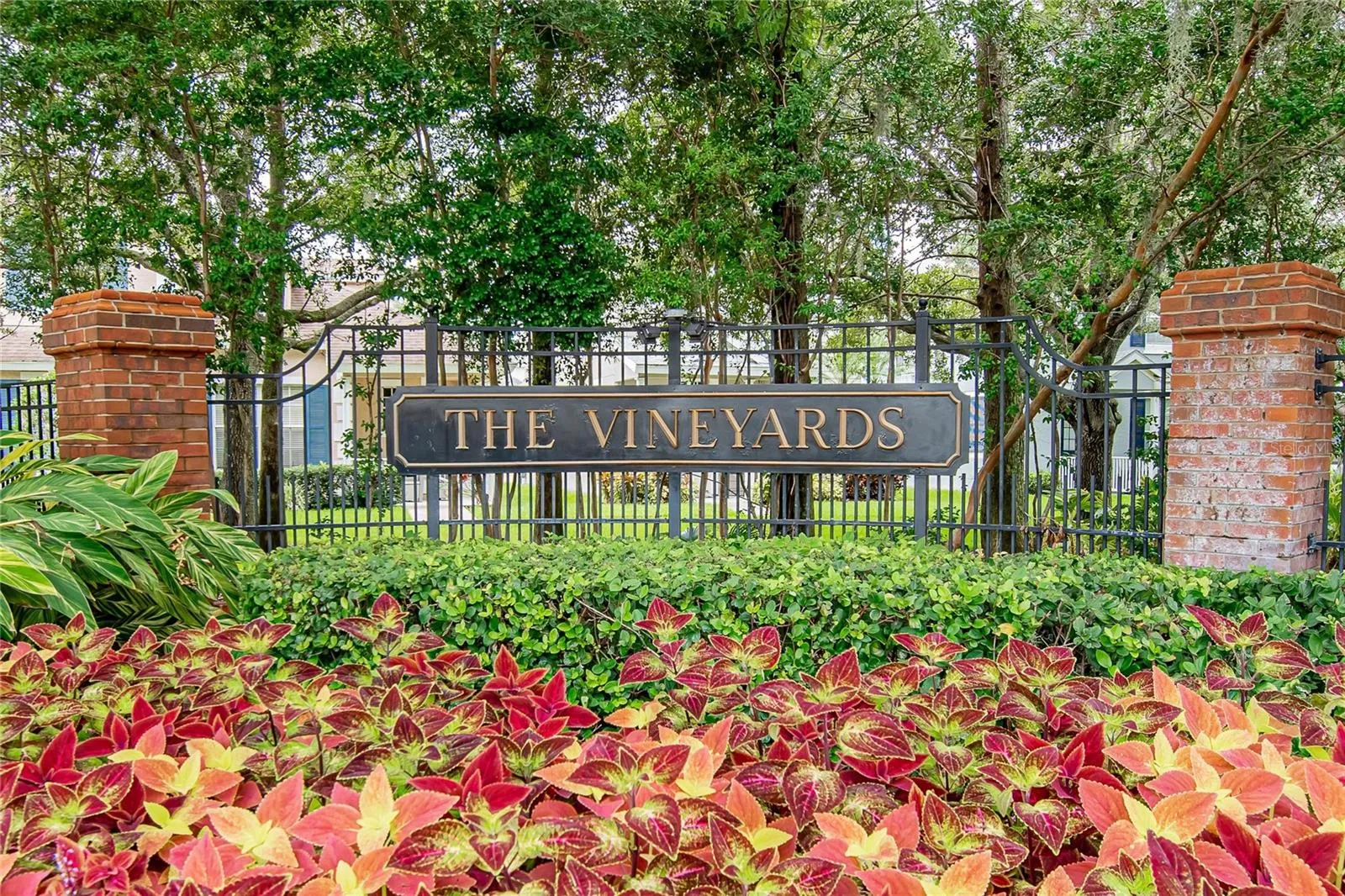 Welcoming entrance to The Vineyards at Westchase.