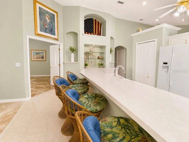 Counter seating