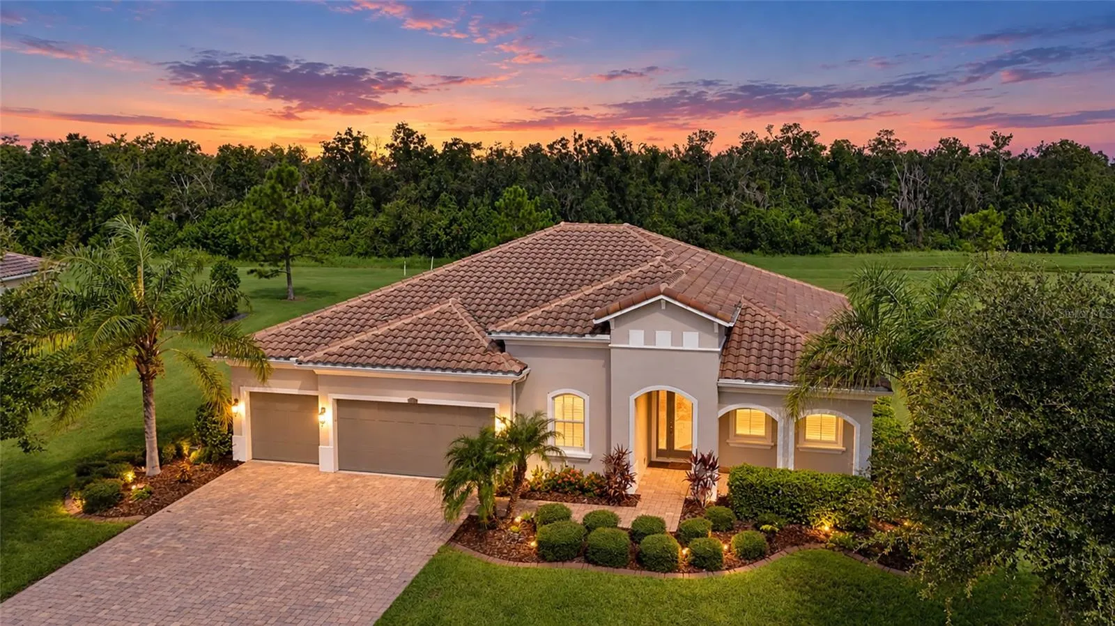 2779 Sq Ft, .059 Acre, 4 BD, 3 Full Baths, 2016