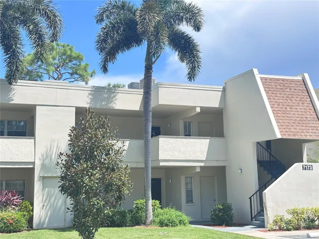 7173 West Country Club Drive #242