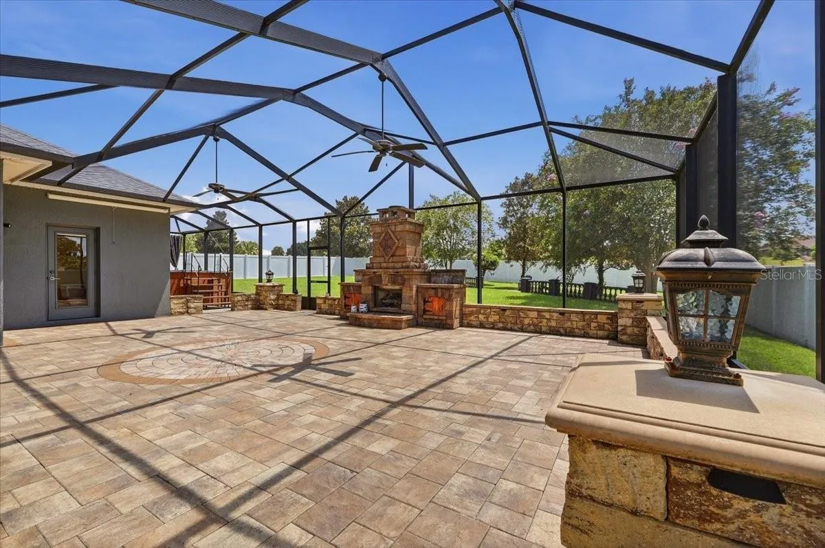 screened lanai
