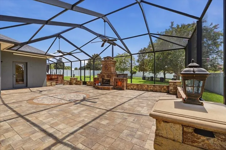 screened lanai