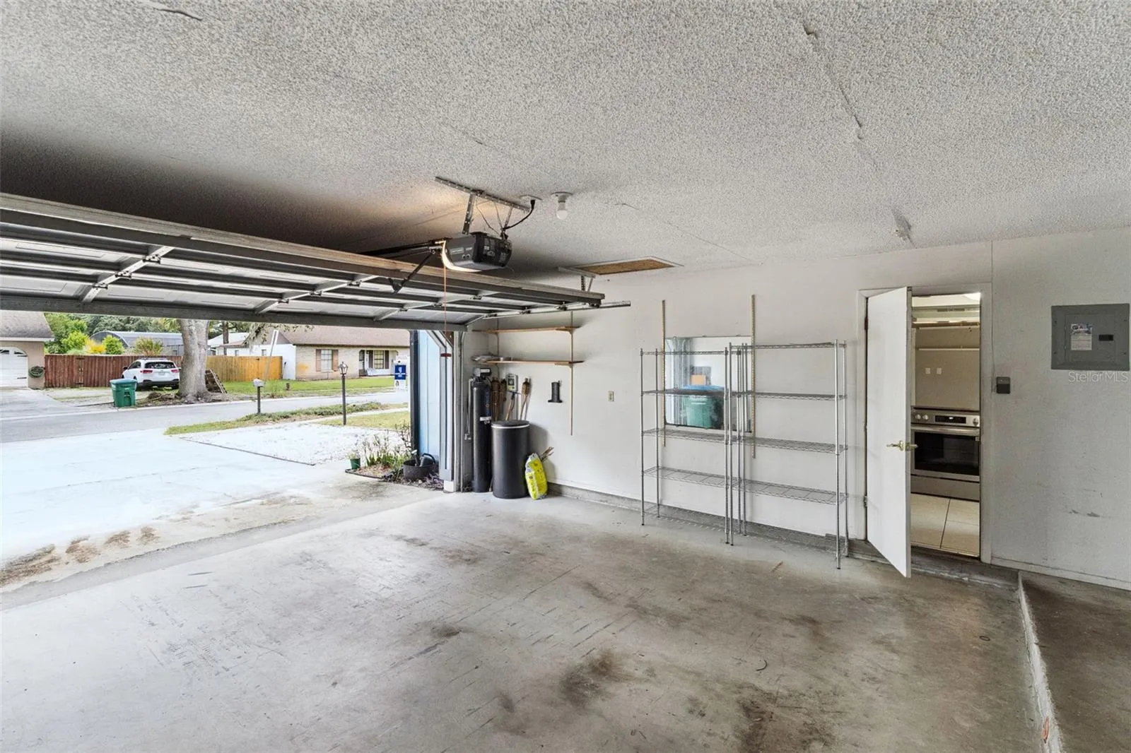 DEEP GARAGE