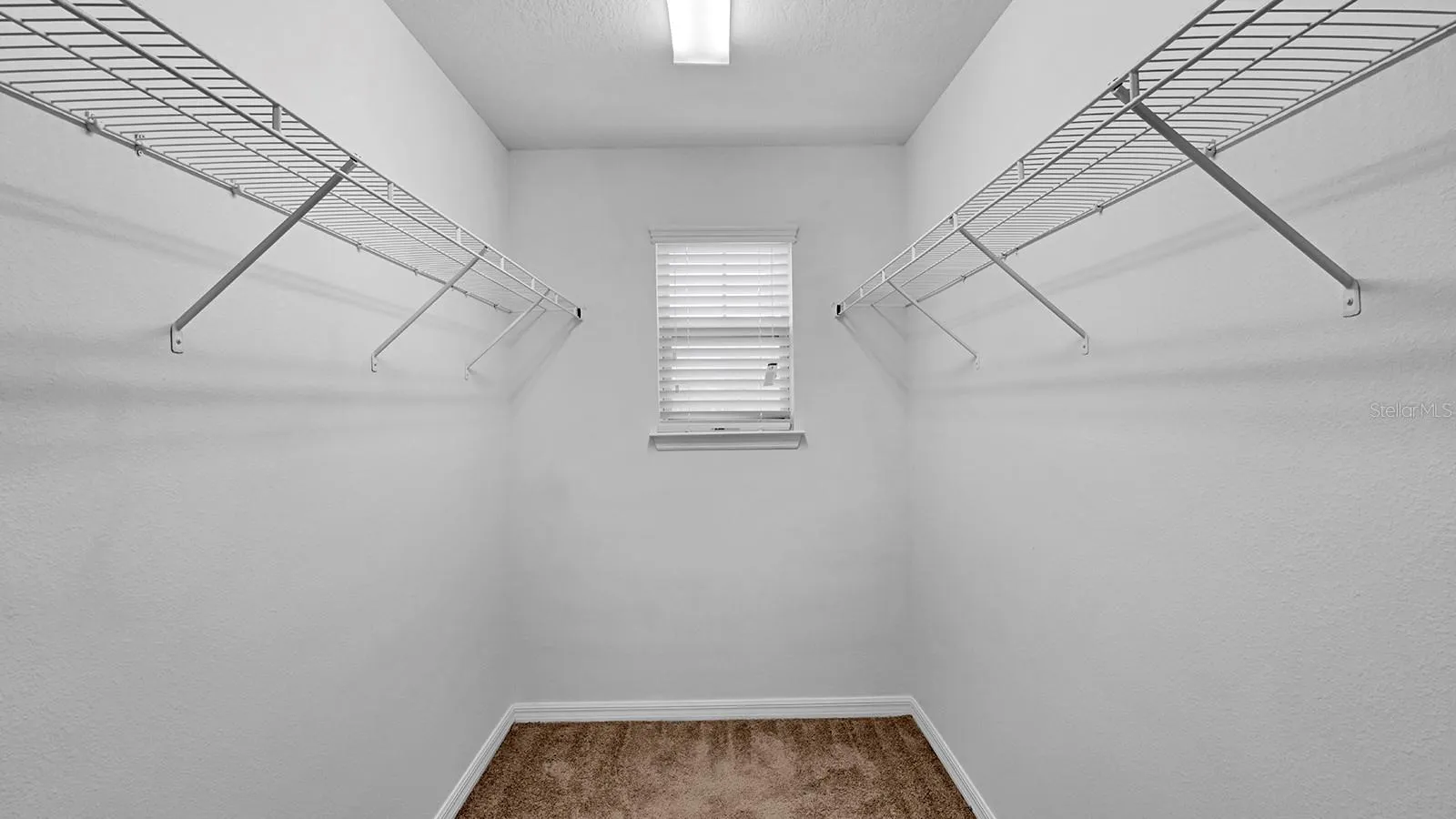 primary bedroom, walk-in closet